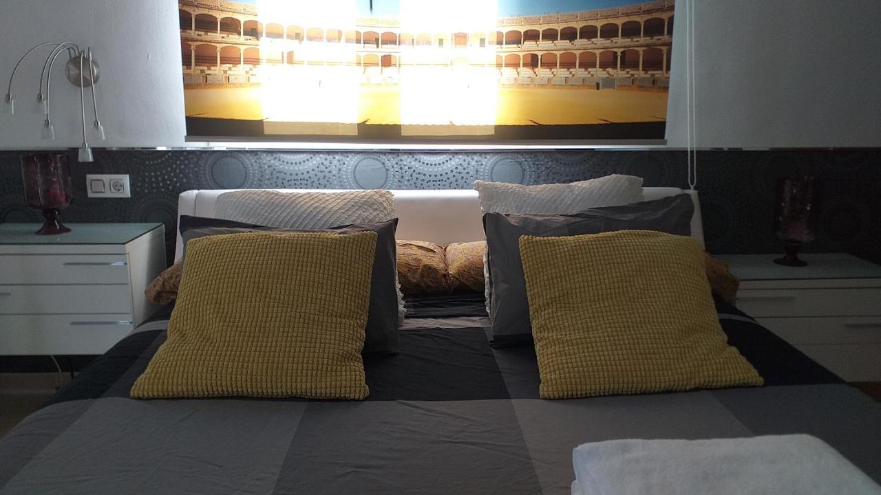 Atico Rilque, Apartamentos Independientes Con Jacuzzi Privado Y Terraza En Ronda Exterior photo