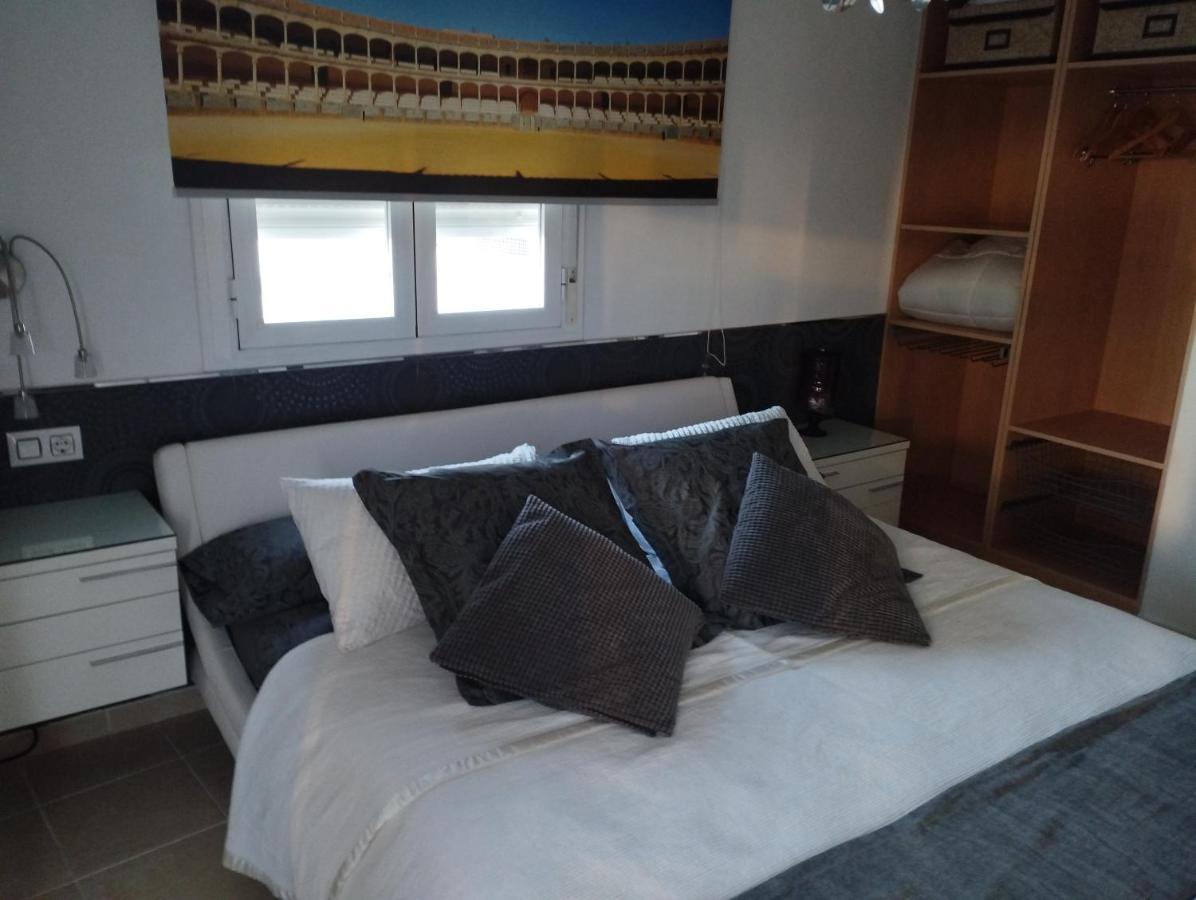 Atico Rilque, Apartamentos Independientes Con Jacuzzi Privado Y Terraza En Ronda Exterior photo